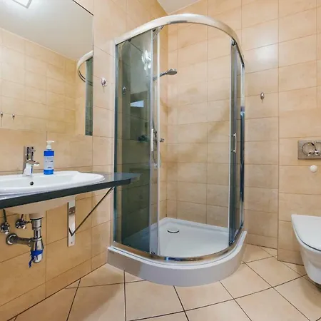 Plaza I, Sun & Snow *