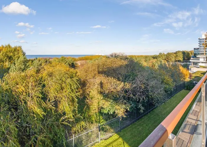 Plaza I, Sun & Snow *