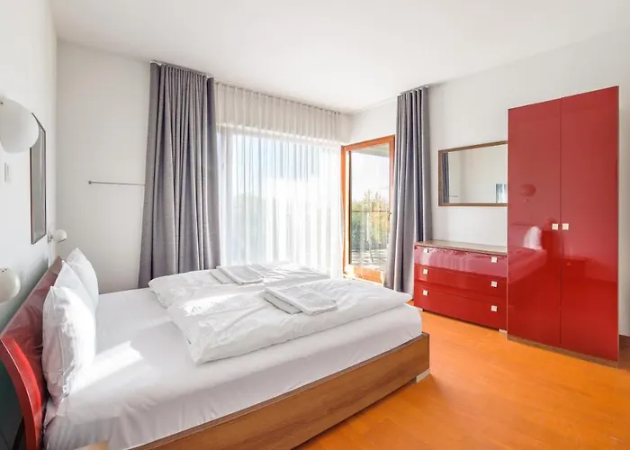 Plaza I, Sun & Snow Apartment *