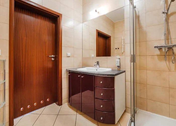 Apartment Plaza I, Sun & Snow *