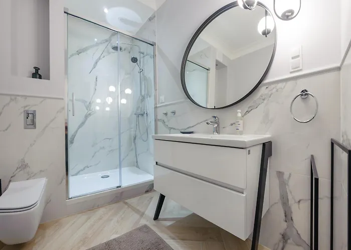 Plaza I, Sun & Snow Apartment