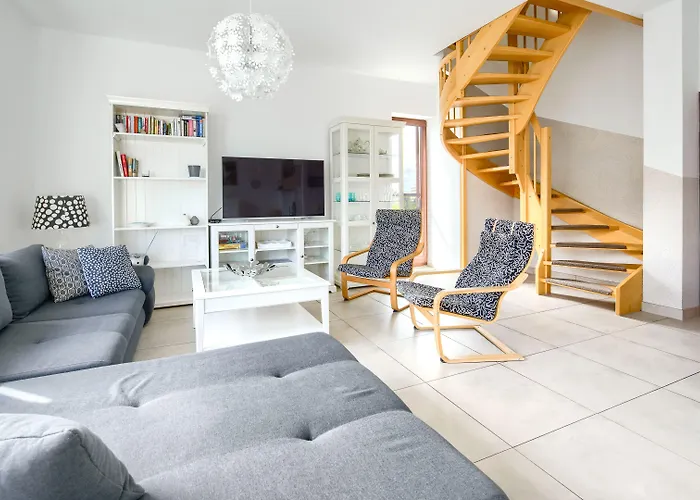 Plaza I, Sun & Snow Apartment