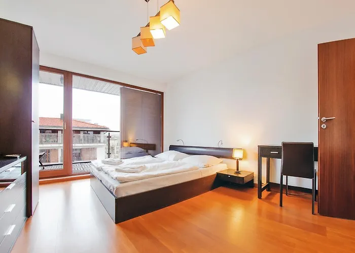 Plaza I, Sun & Snow Apartment