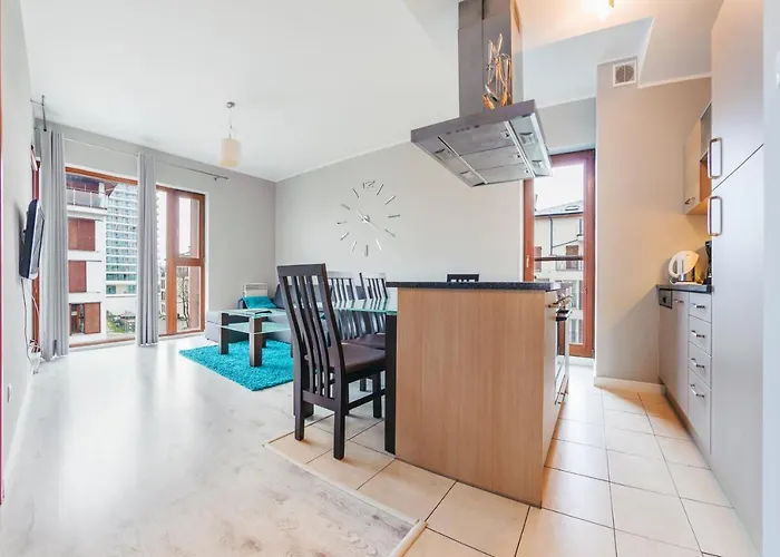 Plaza I, Sun & Snow Apartment