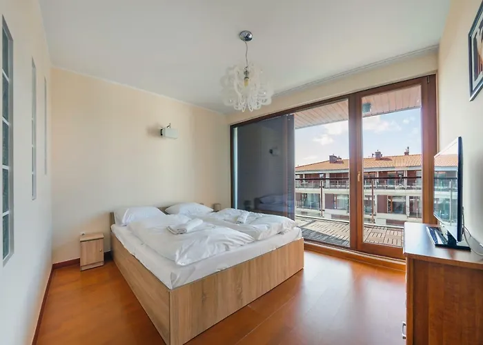 Plaza I, Sun & Snow Apartment *